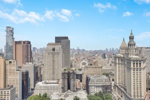 $4,695,000 | 25 Park Row, Unit 33C | Financial District