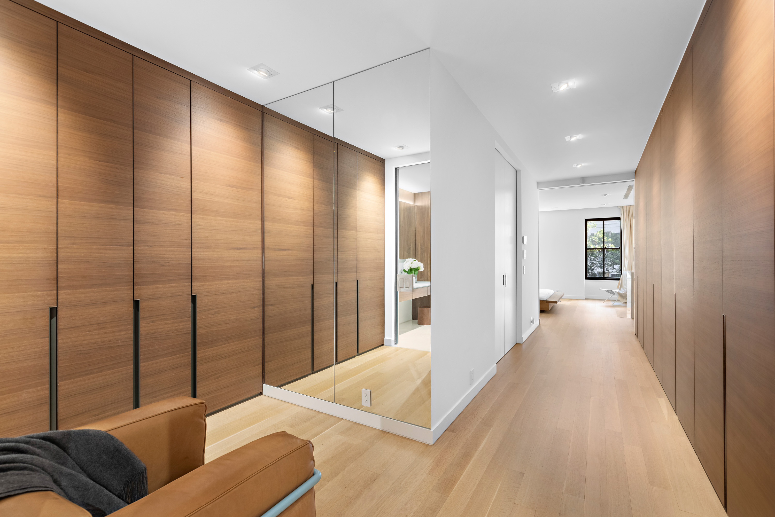 127 East 62nd Street Manhattan, NY 10065 - Photo 32 of 43