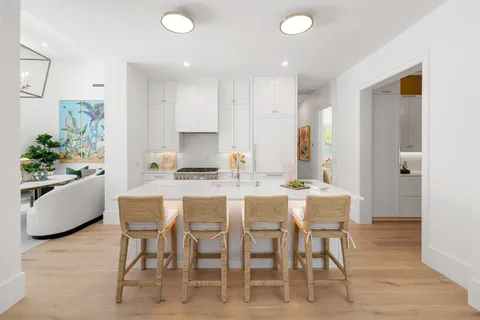 $5,900,000 | 757 Broad Court South, Naples, FL 34102