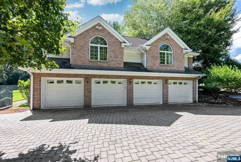 $1,775,000 | 24 Vanderbeck Lane, Mahwah, NJ 07430