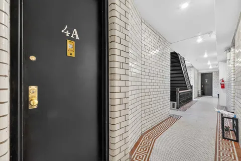$7,600 | 152 Thompson Street, Unit 4A | SoHo