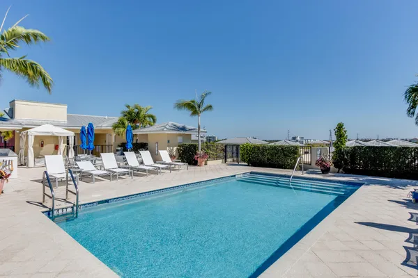 $2,950 | 235 Northeast 1st Street, Unit 408, Delray Beach, FL 33444