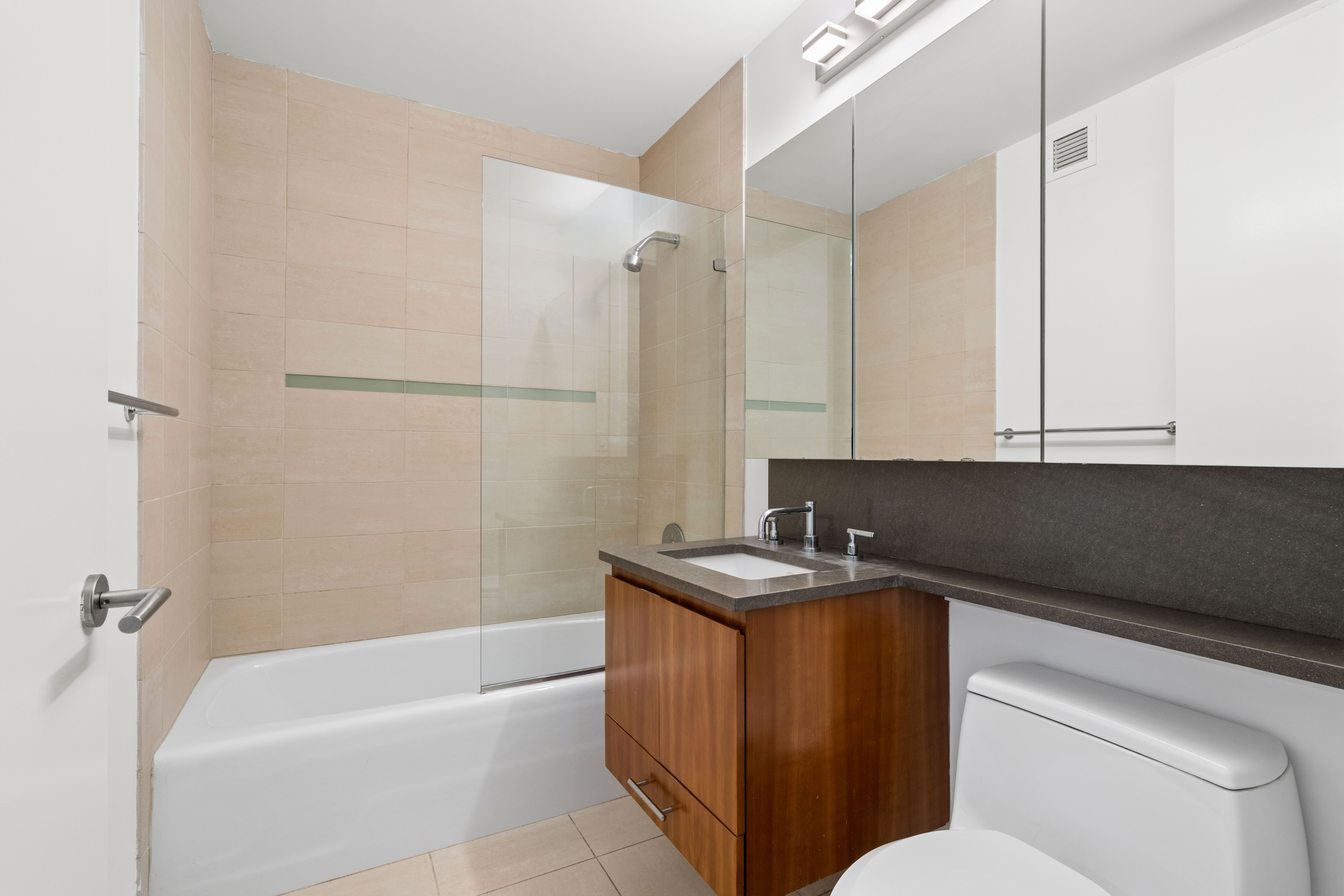505 Greenwich Street, Unit 10E Manhattan, NY 10013 - Photo 15 of 17