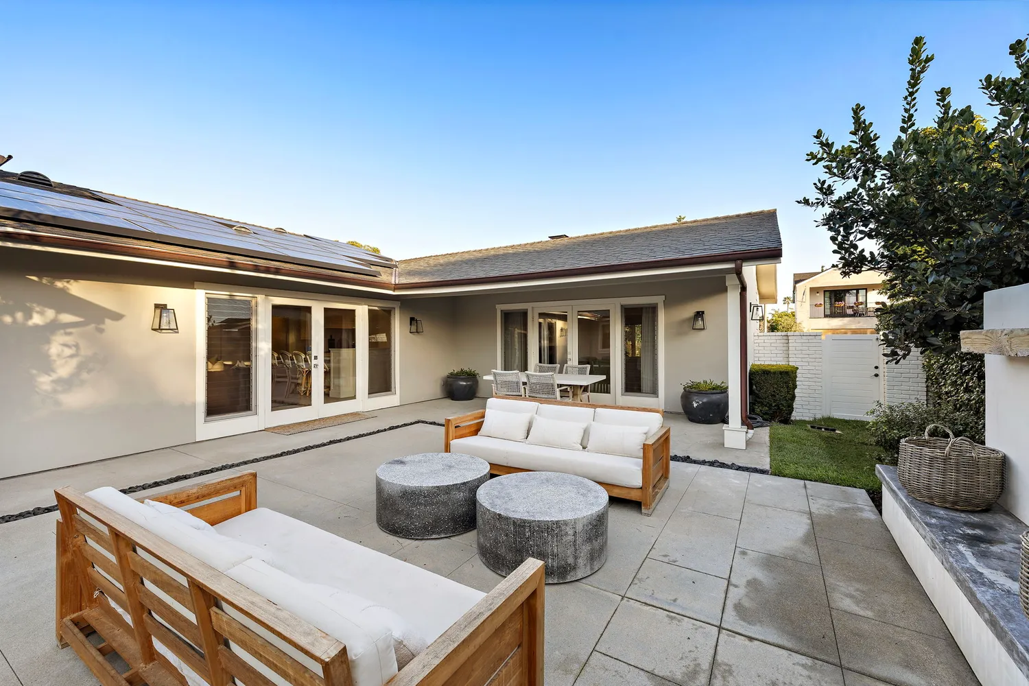$5,295,000 | 1725 Skylark Lane, Newport Beach, CA 92660