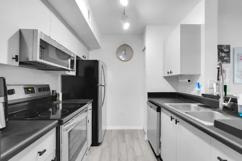 $285,000 | 2457 Centergate Drive, Unit 306, Miramar, FL 33025