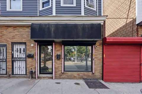 $1,850 | 743 West Side Avenue, Unit COMMERCIAL, Jersey City, NJ 07306