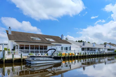 $500,000 | 7 Hunters Point, Millsboro, DE 19966