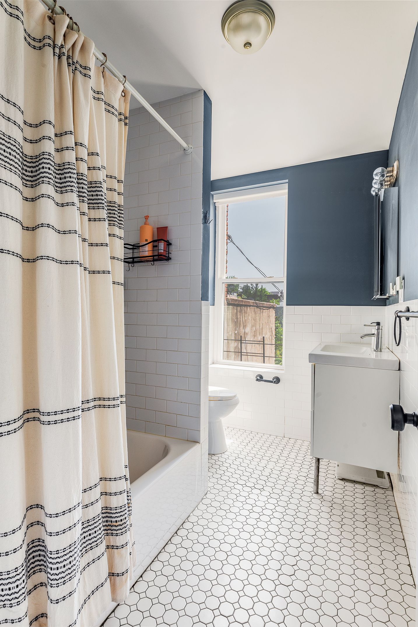 96 15th Street Brooklyn, NY 11215 - Photo 7 of 15