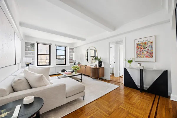 $1,550,000 | 110 West 86th Street, Unit 16B | Upper West Side