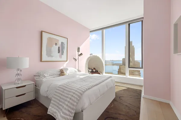 $6,695,000 | 50 West Street, Unit 37C | Financial District