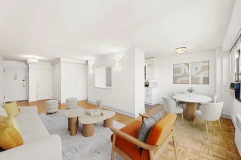 $565,000 | 900 West 190th Street, Unit 11A | Hudson Heights