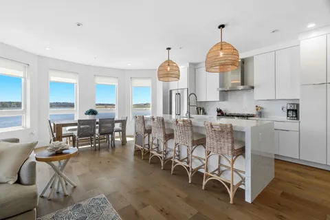 $889,000 | 60 Newbury Street, Unit 1, Quincy, MA 02171