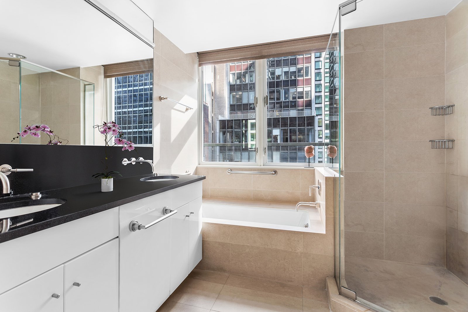 60 East 55th Street, Unit 21A Manhattan, NY 10022 - Photo 6 of 12