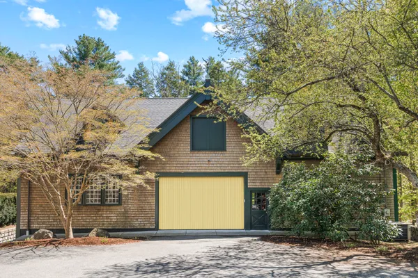 $1,799,000 | 39 Church Street, Unit 39, Weston, MA 02493