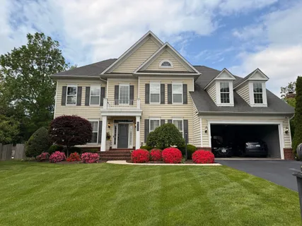 $1,400,000 | 6200 Guilford Drive, Alexandria, VA 22310