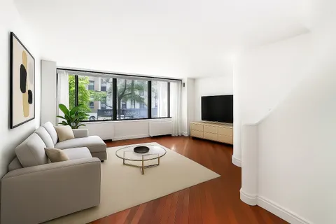 $2,000,000 | 309 East 49th Street, Unit 2B3B | Midtown East