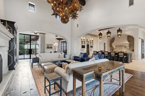 $11,900,000 | 6001 Krause Lane, Austin, TX 78738