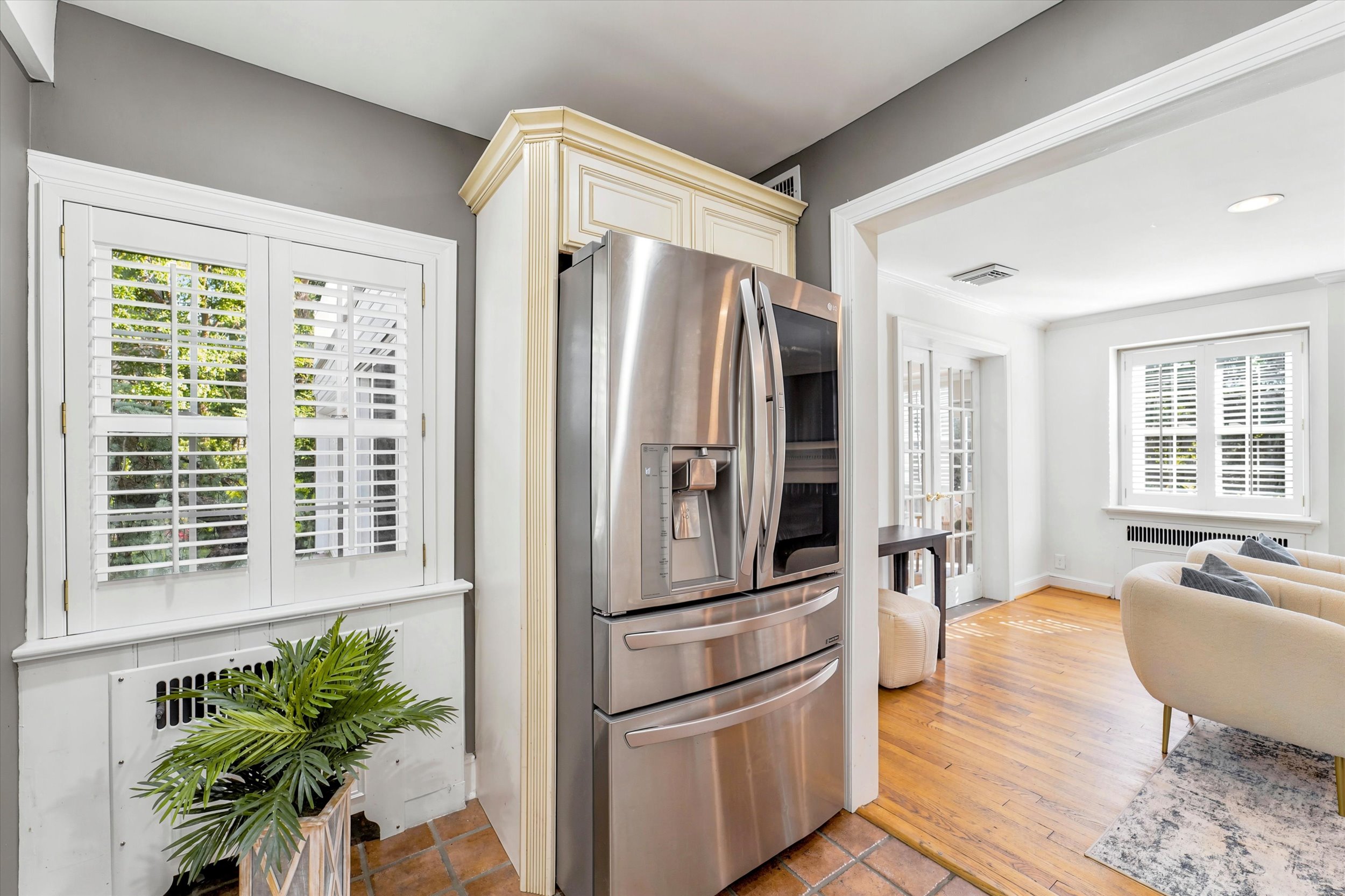 570 Strathmore Road Havertown, PA 19083 - Photo 11 of 33