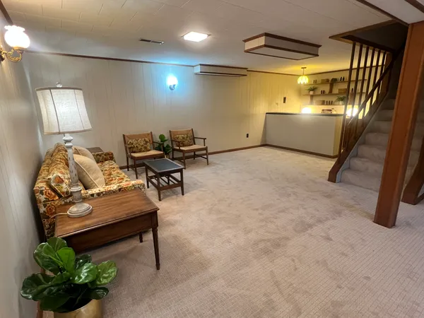 $1,350,000 | 3705 Templeton Place, Alexandria, VA 22304