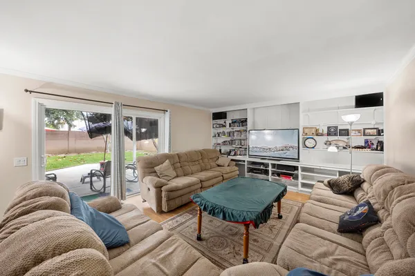 $1,299,000 | 718 Kenoak Drive, Placentia, CA 92870