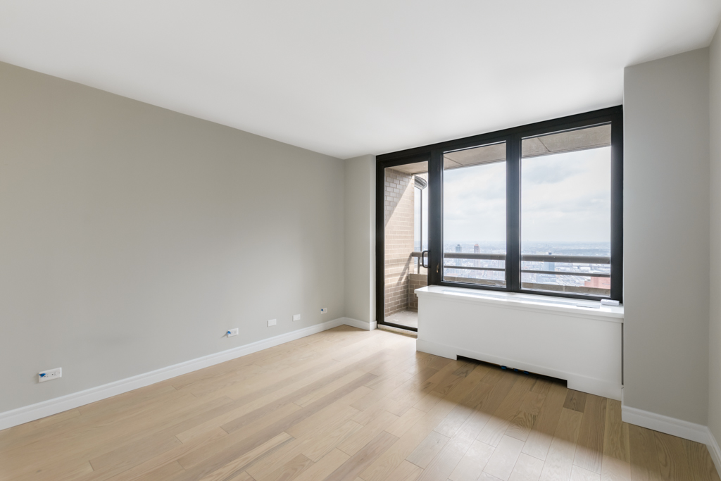 330 East 38th Street, Unit 54K Manhattan, NY 10016 - Photo 10 of 16