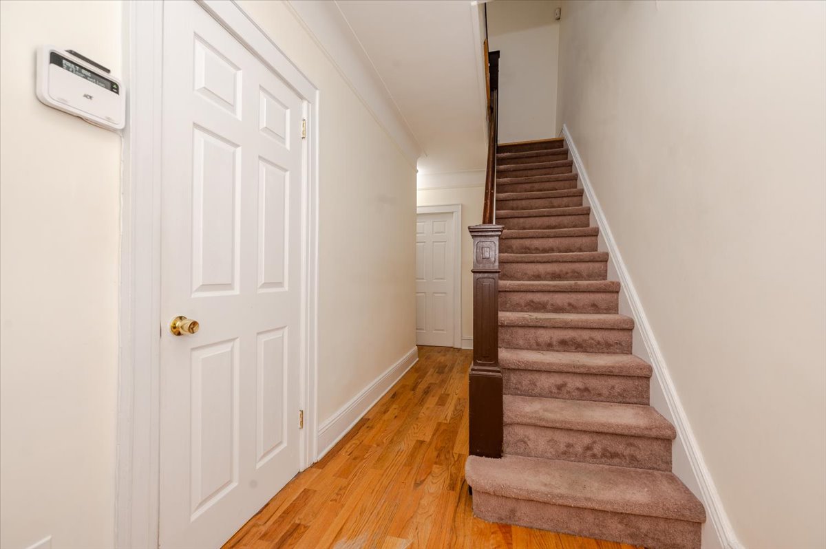 79-32 60th Lane Queens, NY 11385 - Photo 11 of 26