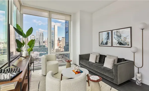 $10,500 | 606 West 30th Street, Unit 46C | Hudson Yards