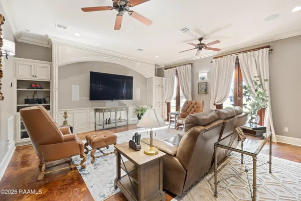 $1,100,000 | 100 Candlewood Drive, Lafayette, LA 70508