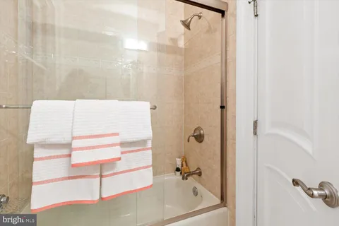 $1,700,000 | 203 9th Street Southeast, Washington, DC 20003