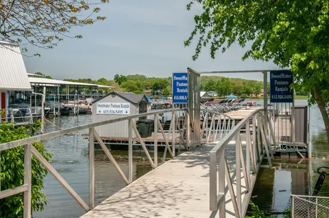 $250,000 | 250 Sanders Ferry Road, Unit 5, Hendersonville, TN 37075