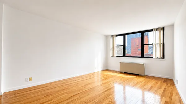 $3,600 | 225 East 36th Street, Unit 16E | Murray Hill