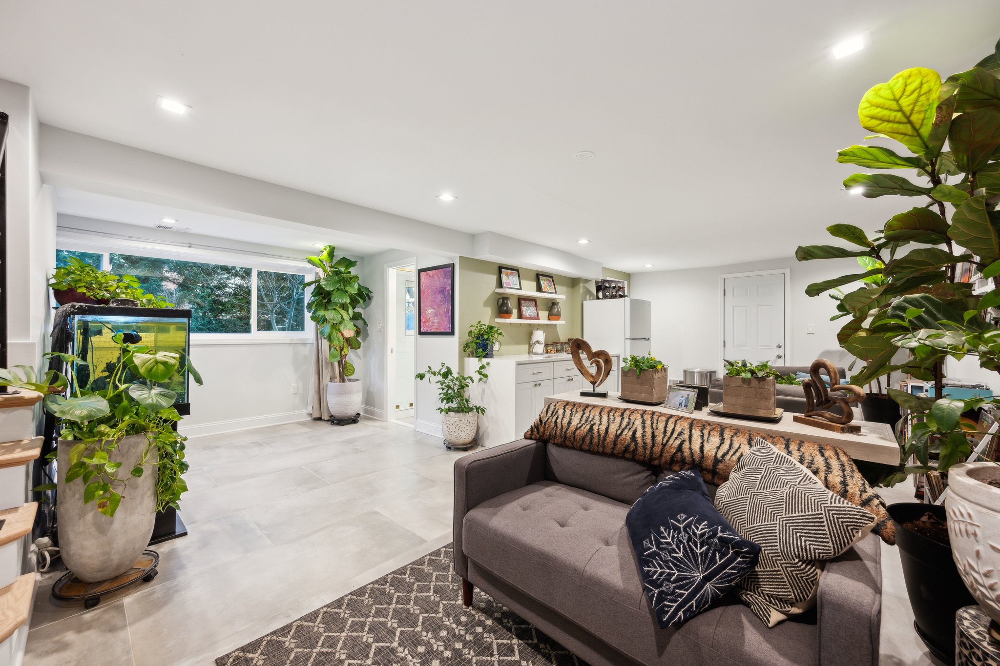 2607 Ross Road Chevy Chase, MD 20815 - Photo 25 of 37 a living room with furniture and a potted plant