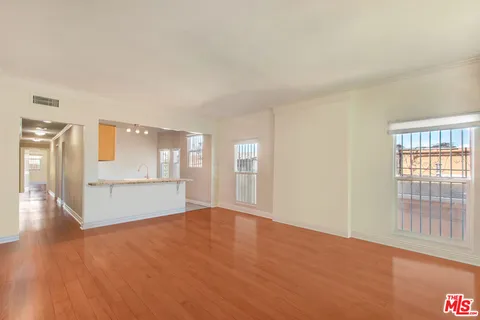 $1,995,000 | 251 North Kenmore Avenue, Los Angeles, CA 90004