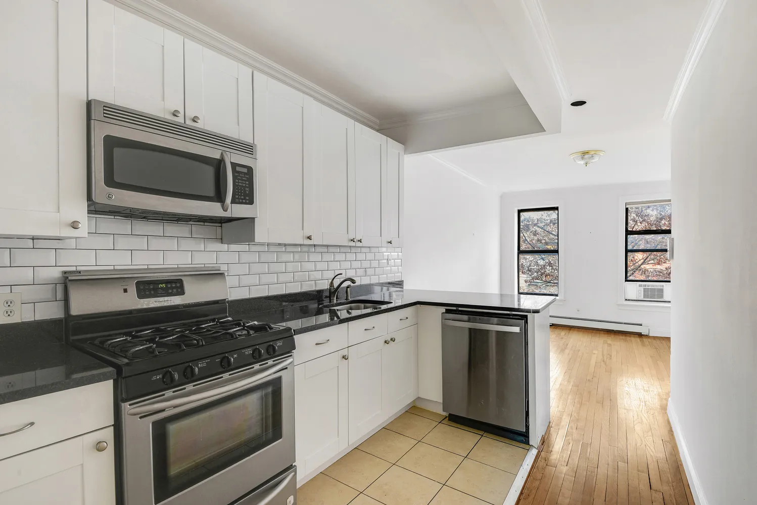 $3,500 | 706 Sackett Street, Unit 3L | Park Slope