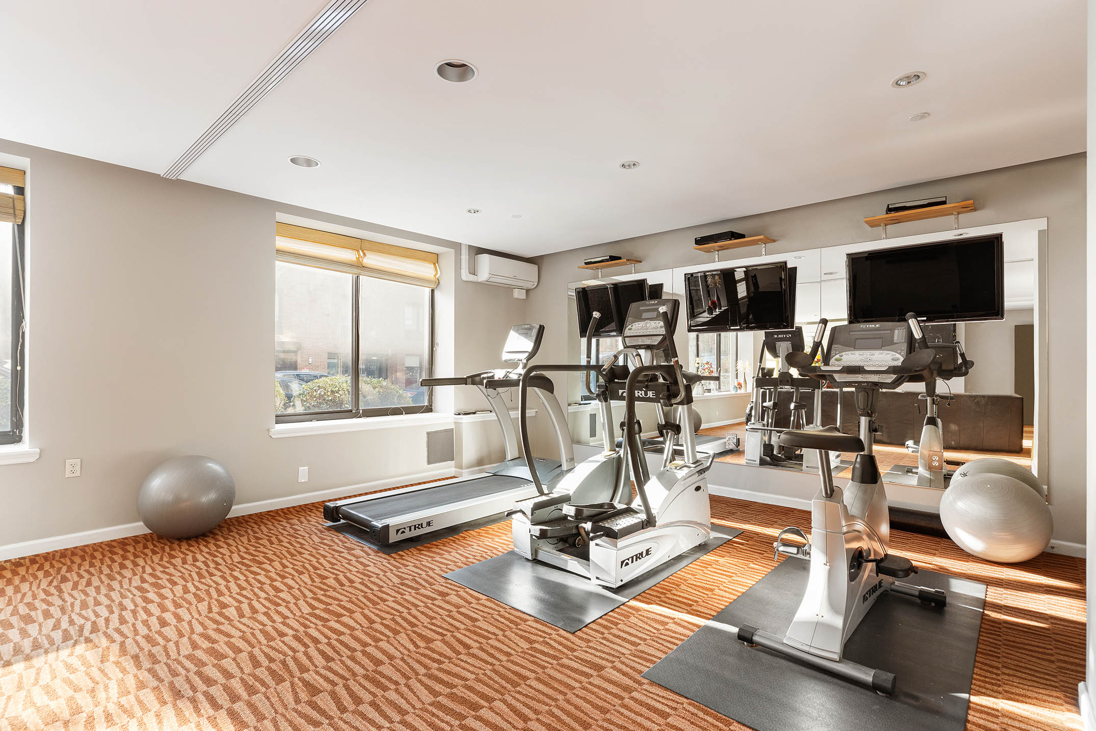 155 15th Street, Unit 2D Brooklyn, NY 11215 - Photo 14 of 17