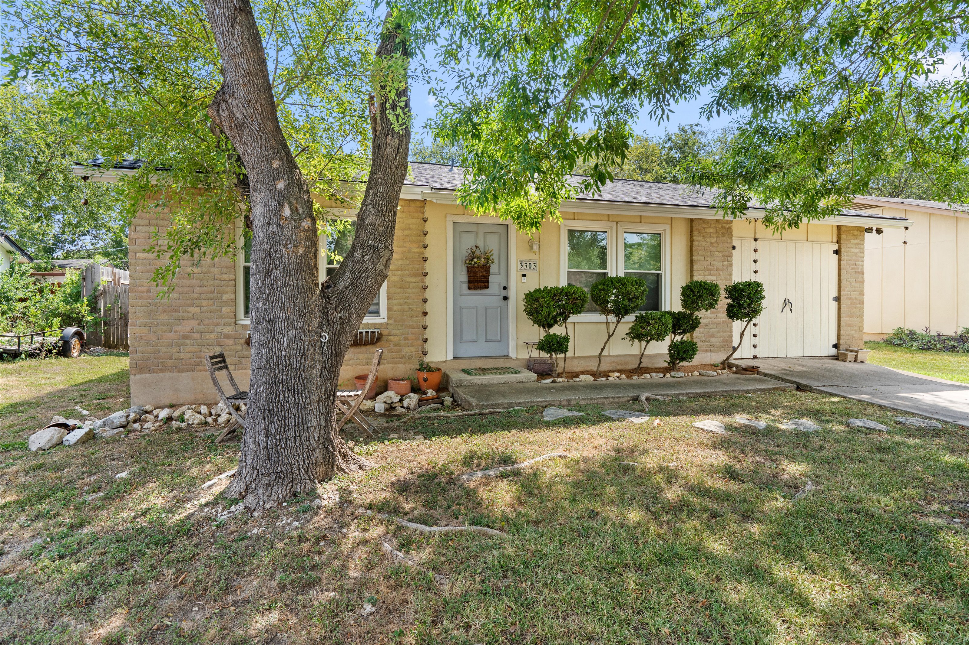 3303 Plantation Road Austin, TX 78745 - Photo 4 of 33 Gallery Image 4