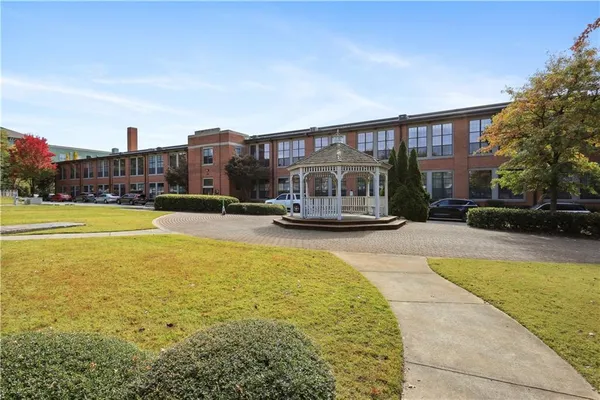 $2,100 | 1261 Caroline Street Northeast, Unit 223, Atlanta, GA 30307
