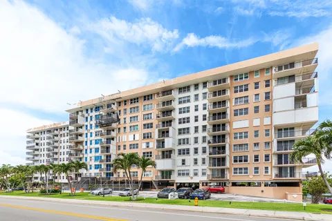 $545,000 | 1150 Hillsboro Mile, Unit 905, Hillsboro Beach, FL 33064