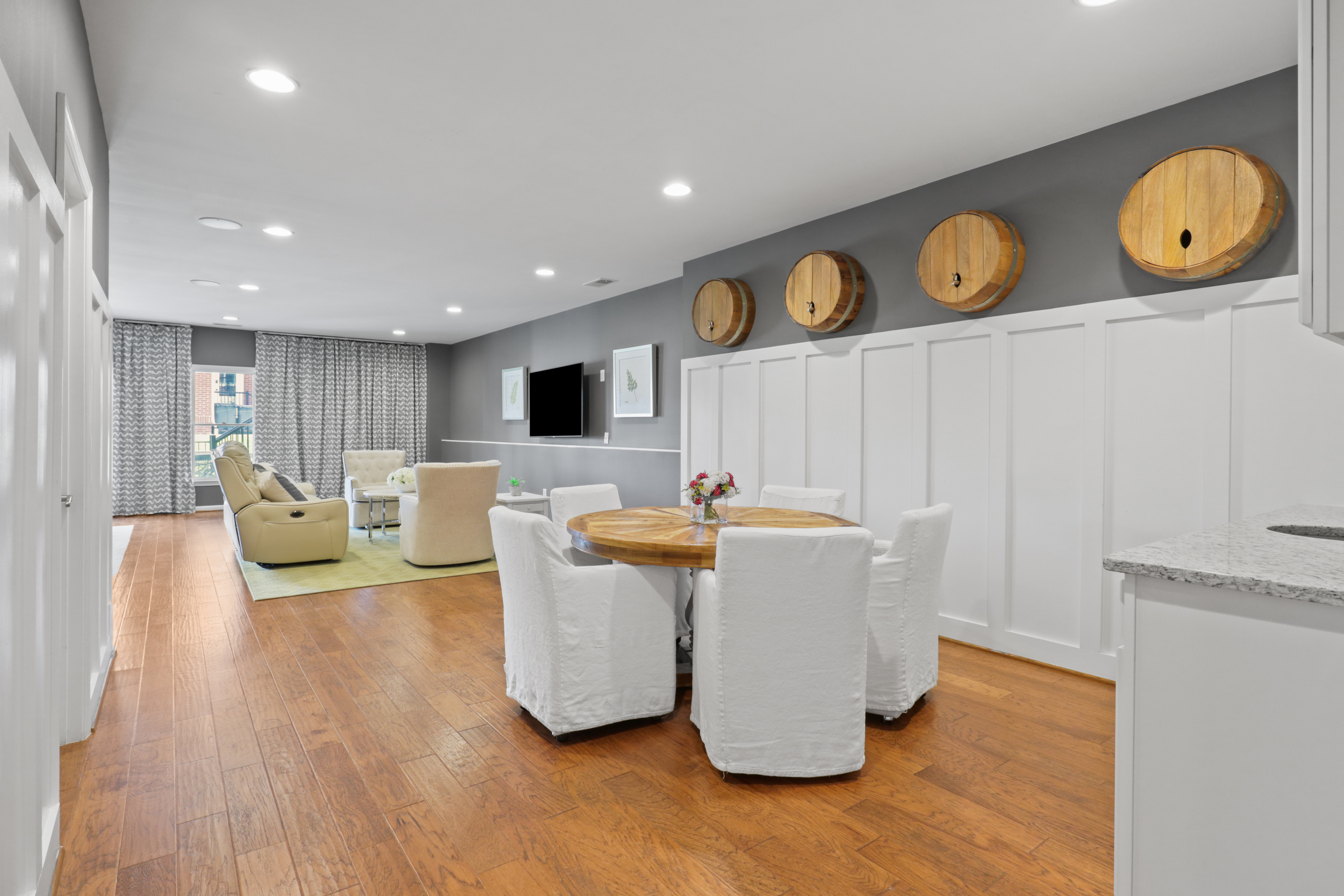 9101 Power House Road Lorton, VA 22079 - Photo 50 of 75 a living room with furniture and a large window