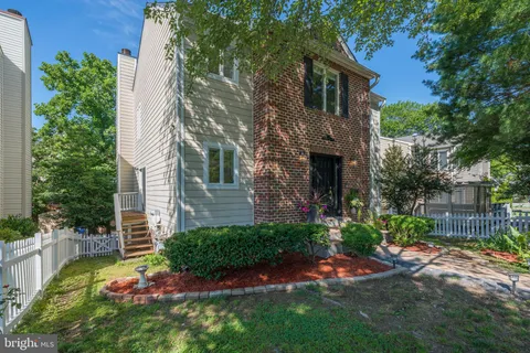 $5,200 | 4710 Old Dominion Drive, Arlington, VA 22207