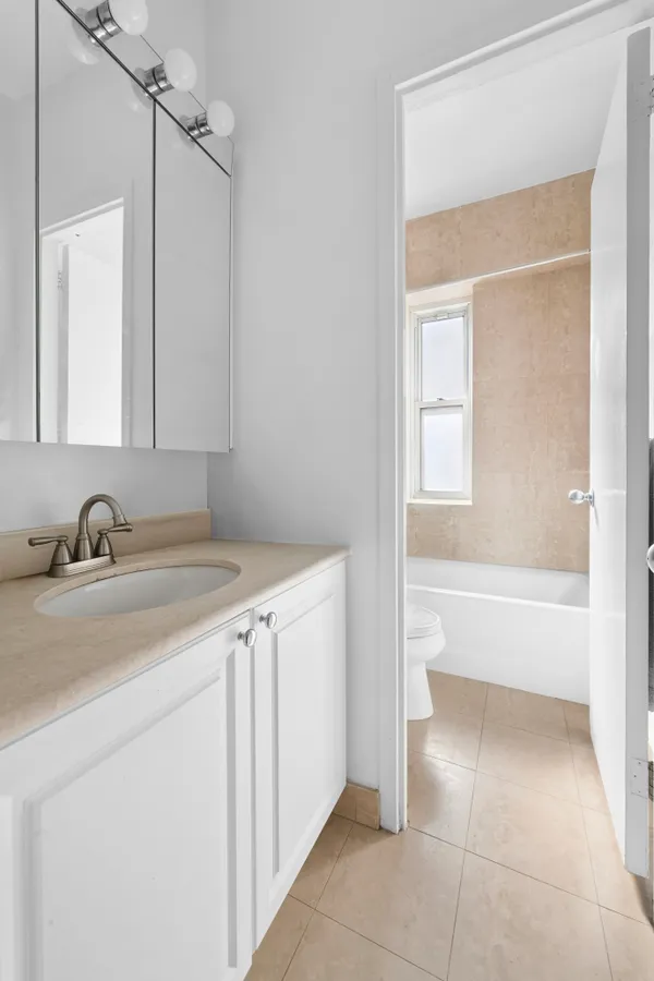 $1,499,000 | 60 East 8th Street, Unit 20N | Greenwich Village