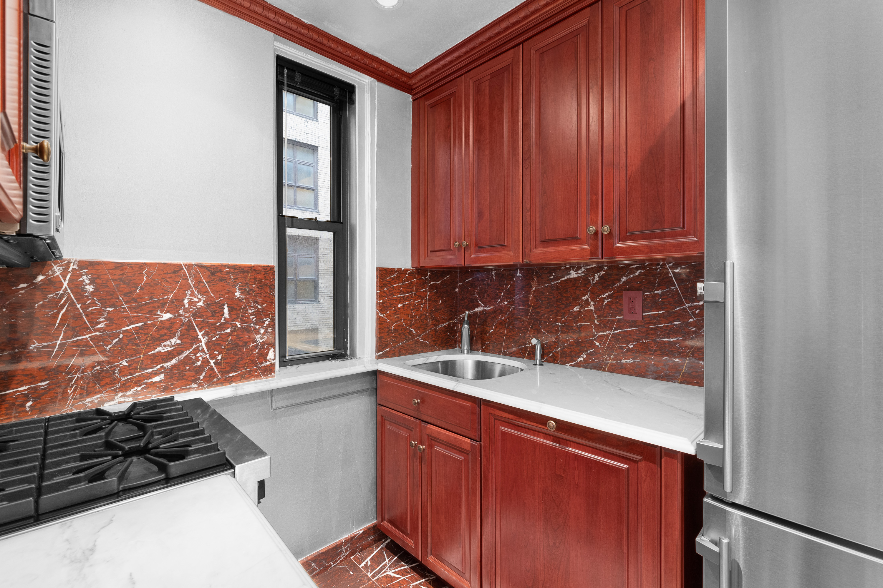 225 East 79th Street, Unit 8D Manhattan, NY 10075 - Photo 3 of 6