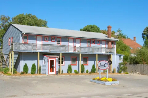 $3,650,000 | 87 North Road, Hampton Bays, NY 11946