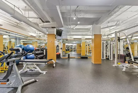 $4,650,000 | 860 5th Avenue, Unit 18A | Lenox Hill