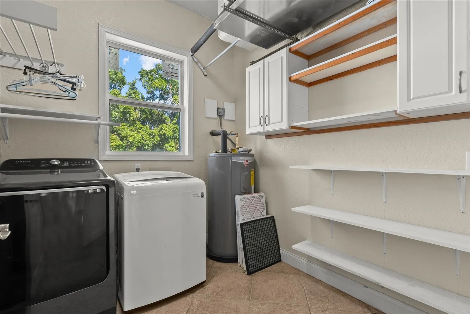 $574,900 | Undisclosed Address, Ruskin, FL 33570