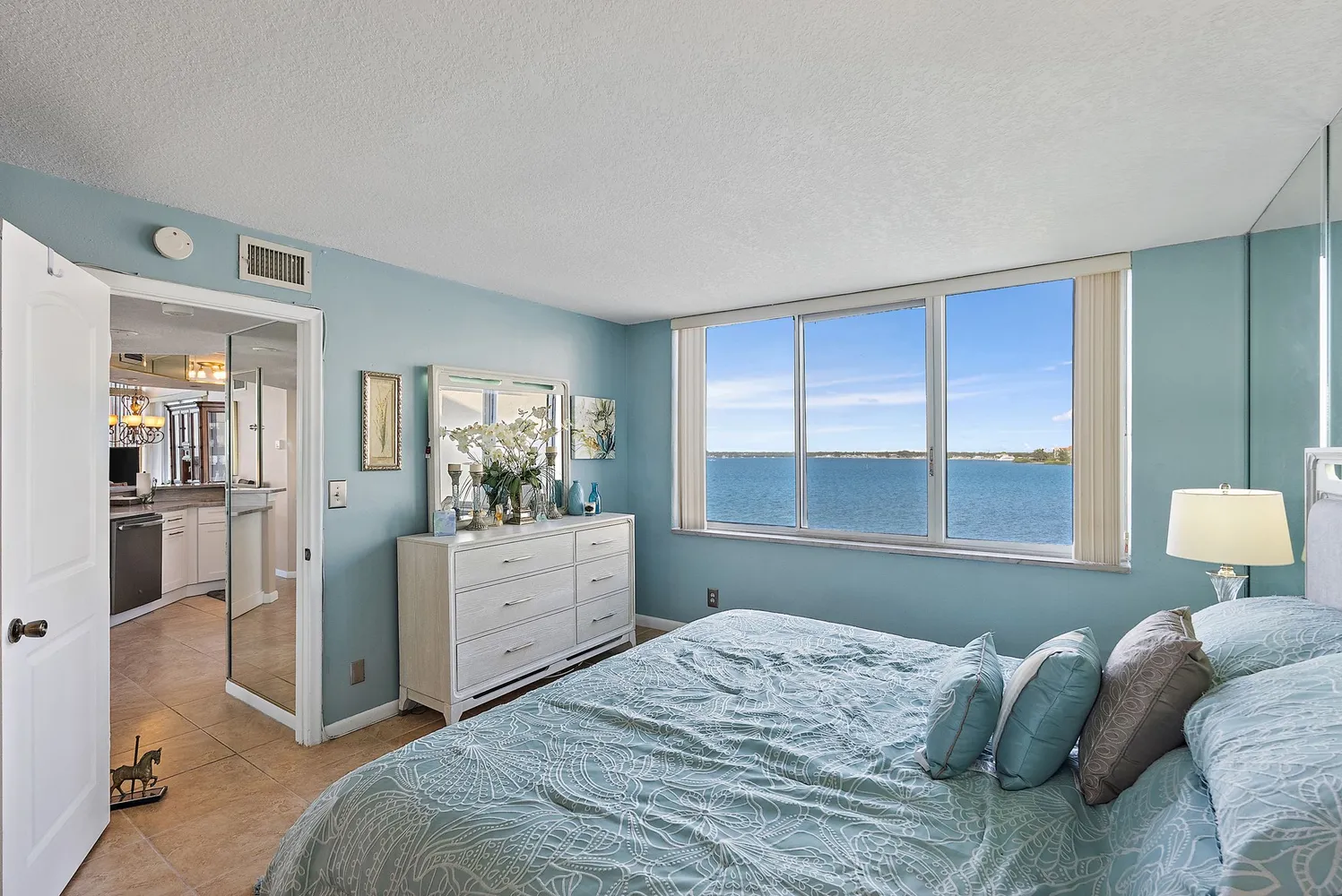 $949,000 | 5279 Isla Key Boulevard South, Unit 417, St. Petersburg, FL 33715