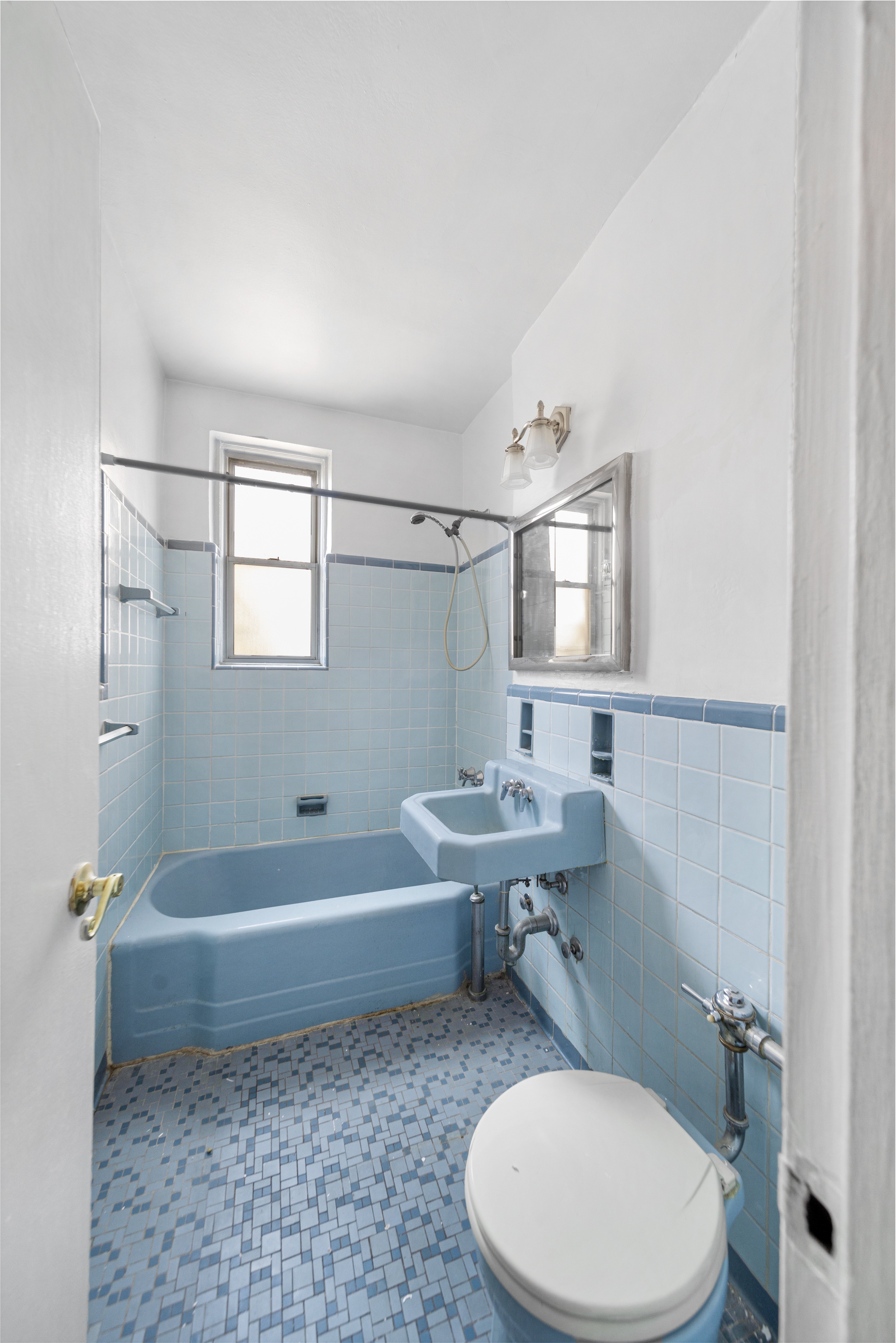 9801 Shore Road, Unit 4L Brooklyn, NY 11209 - Photo 4 of 6 Gallery Image 4