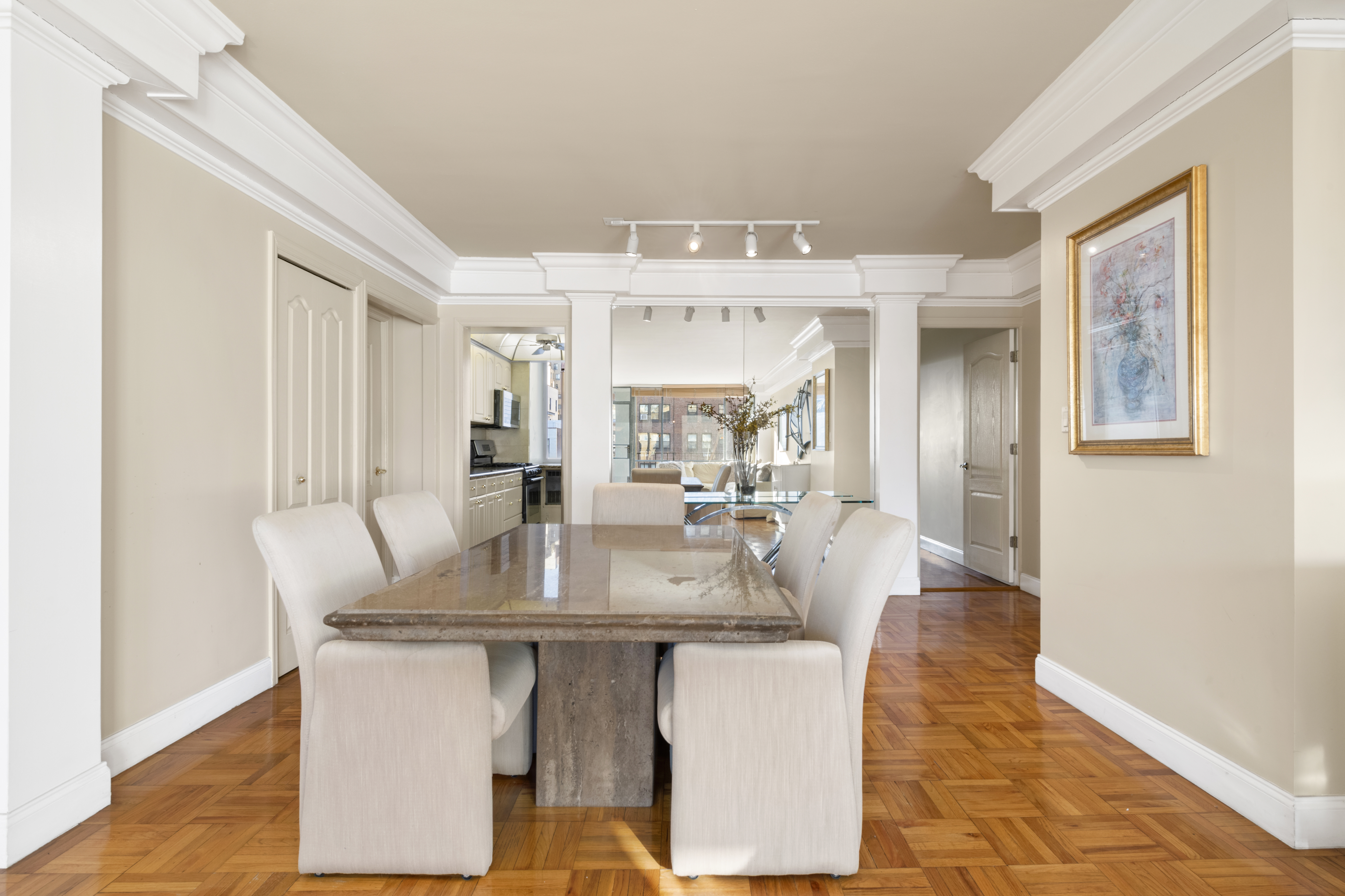 333 East 69th Street, Unit 10H Manhattan, NY 10021 - Photo 5 of 13