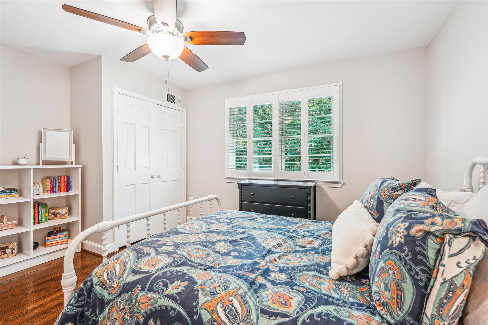9904 Carter Road Bethesda, MD 20817 - Photo 29 of 41 a bedroom with a bed and a window