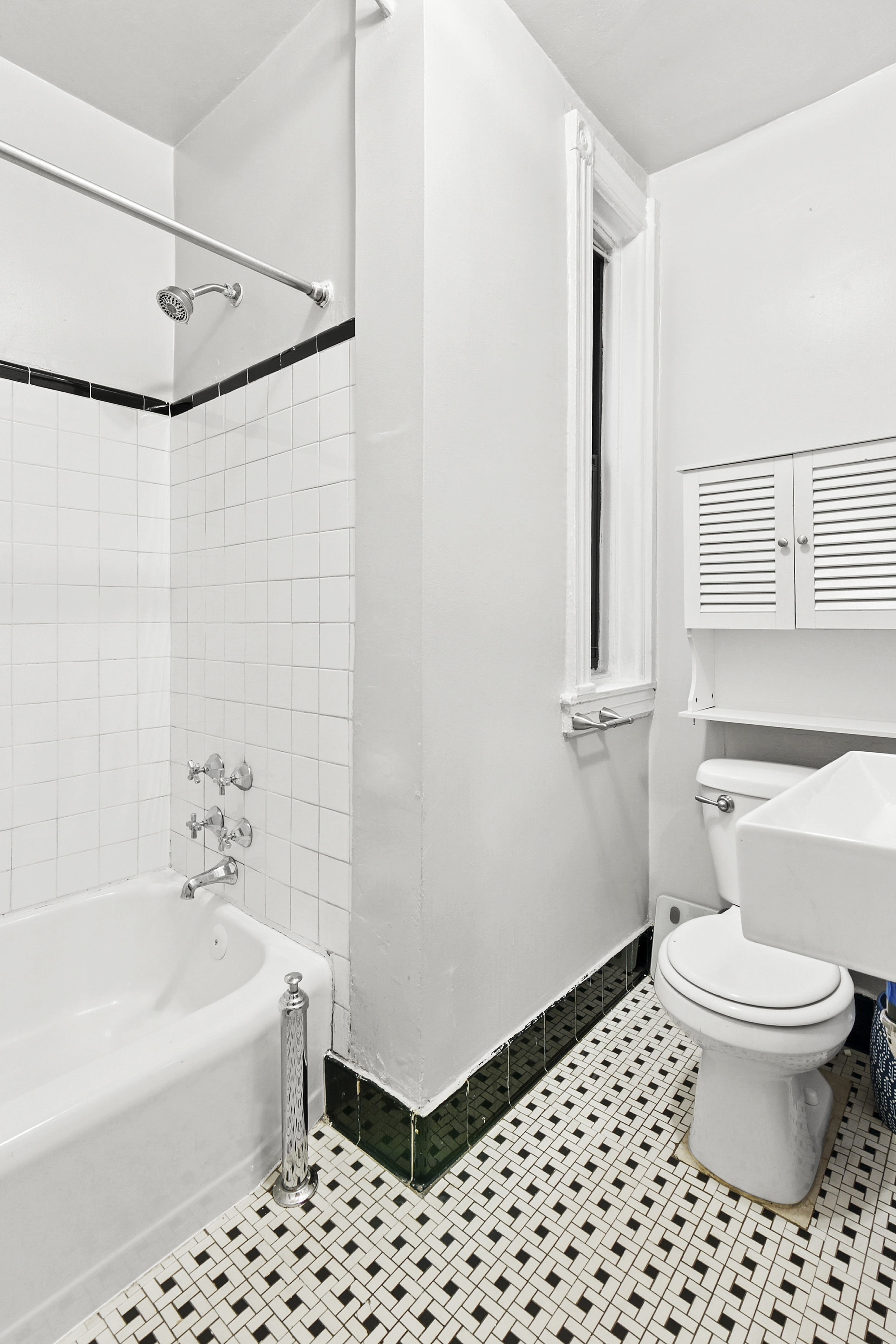 25 Leroy Street, Unit 11 Manhattan, NY 10014 - Photo 4 of 5